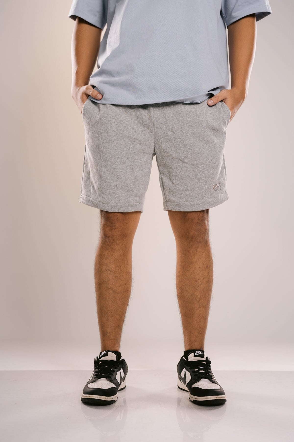 ESSENTIAL RELAX SHORT