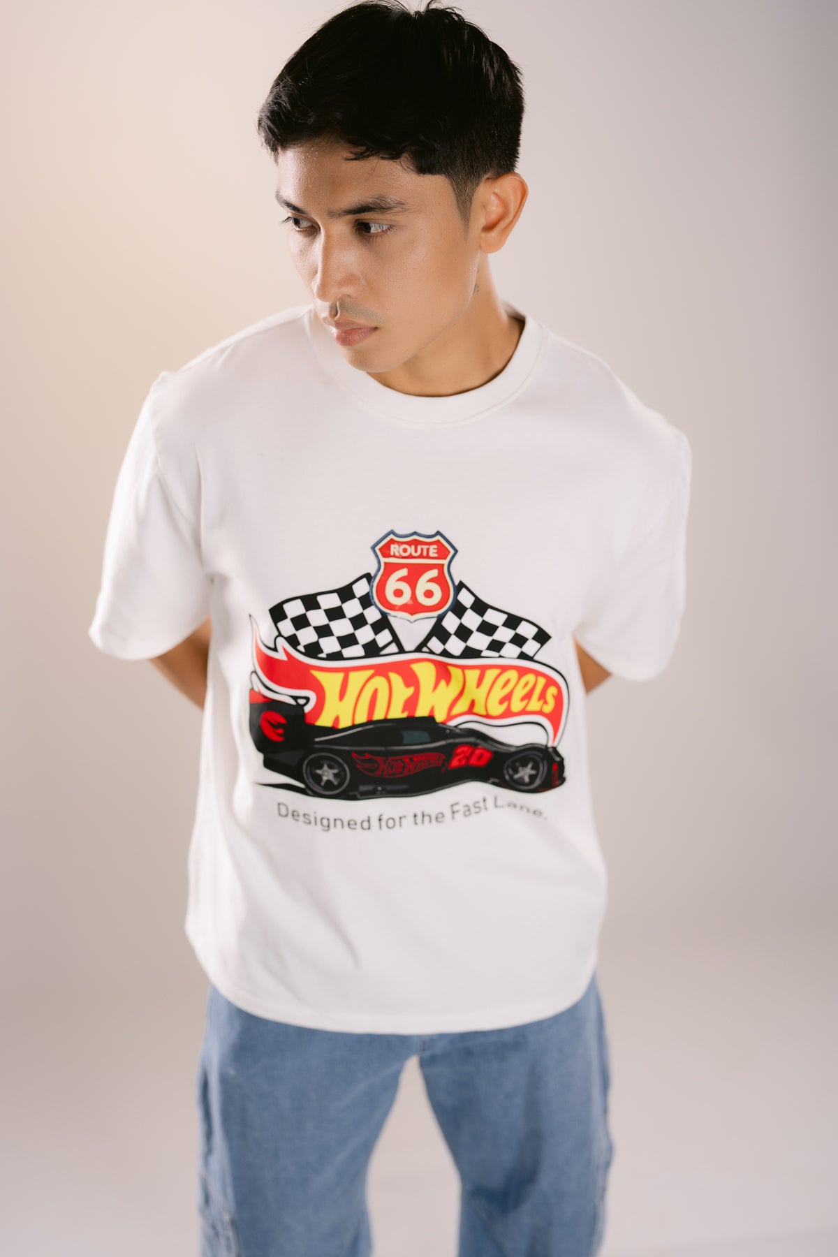 HOT WHEEL GRAPHIC T