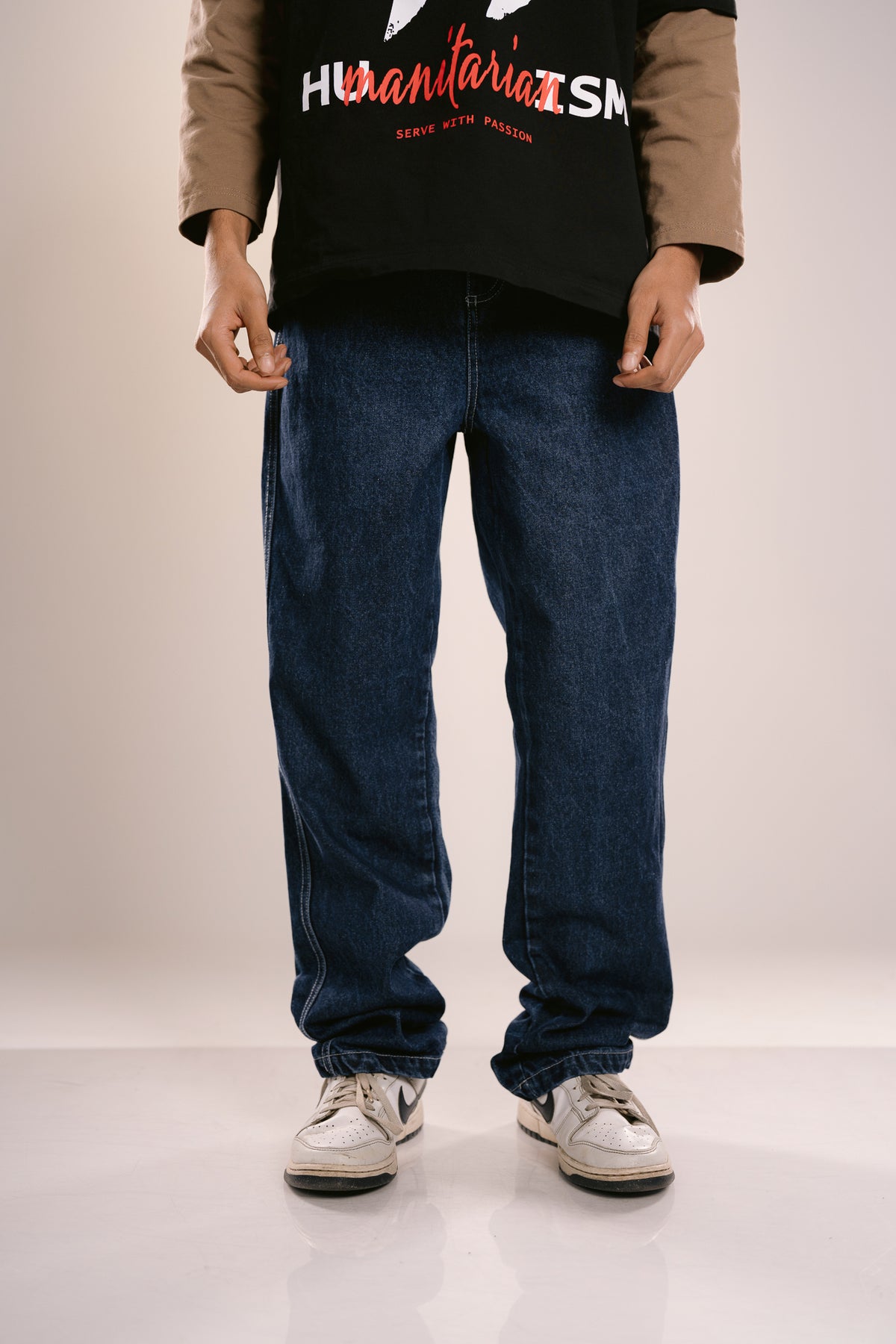 STRAIGHT LEG JEAN