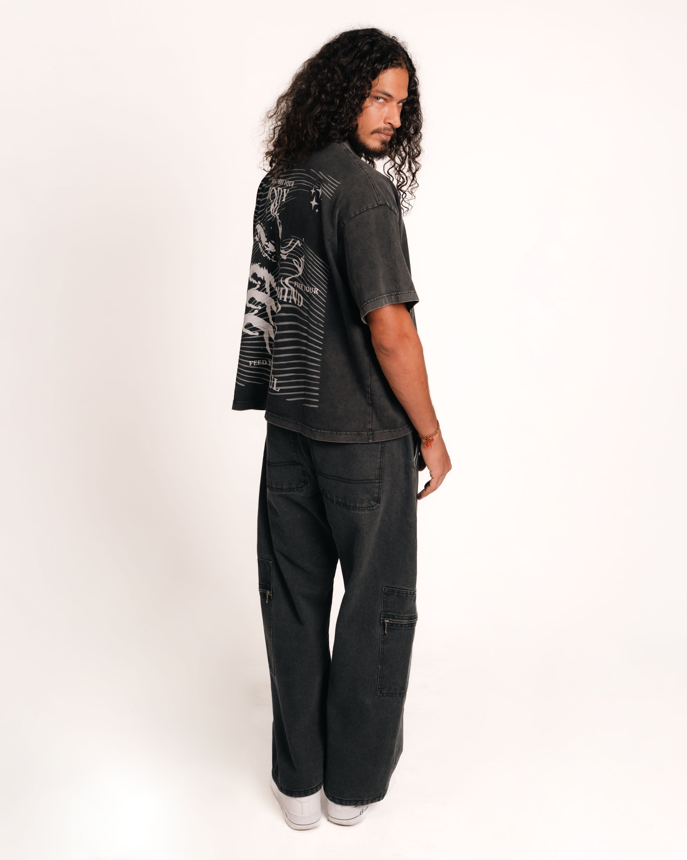 OVERSIZE GRAPHIC CROP