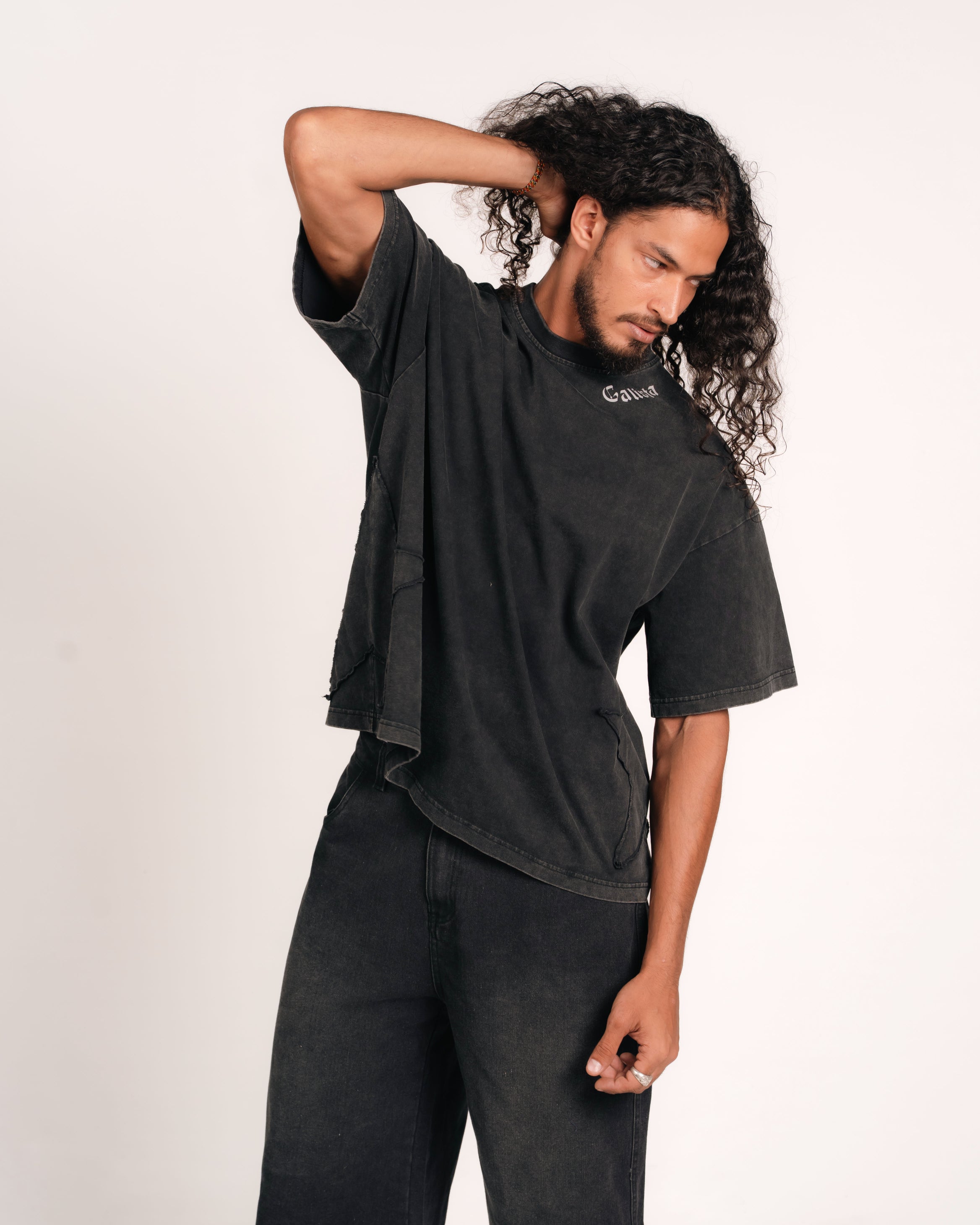 UM CUTLINE CROP T