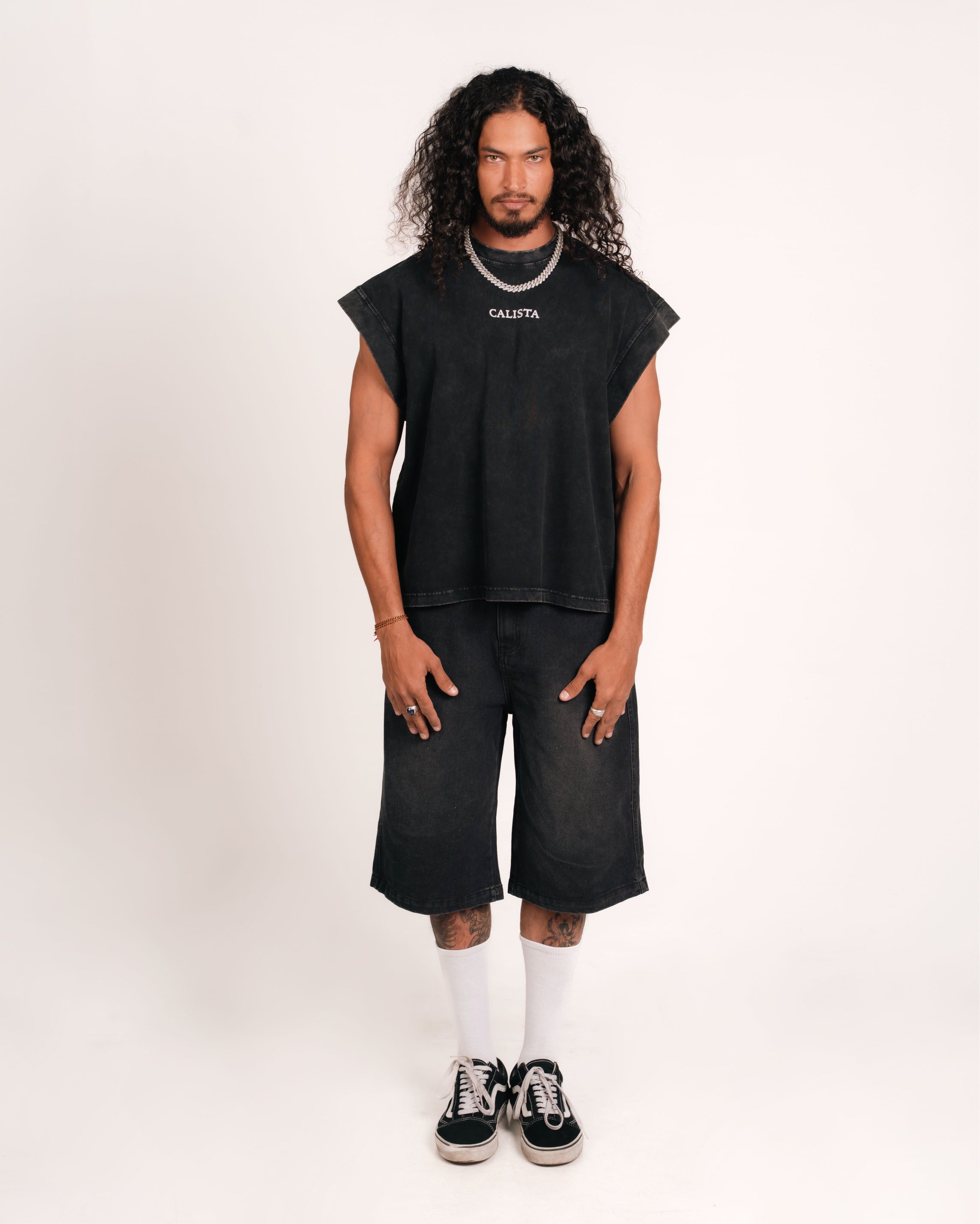 GRAPHIC TANK FIT