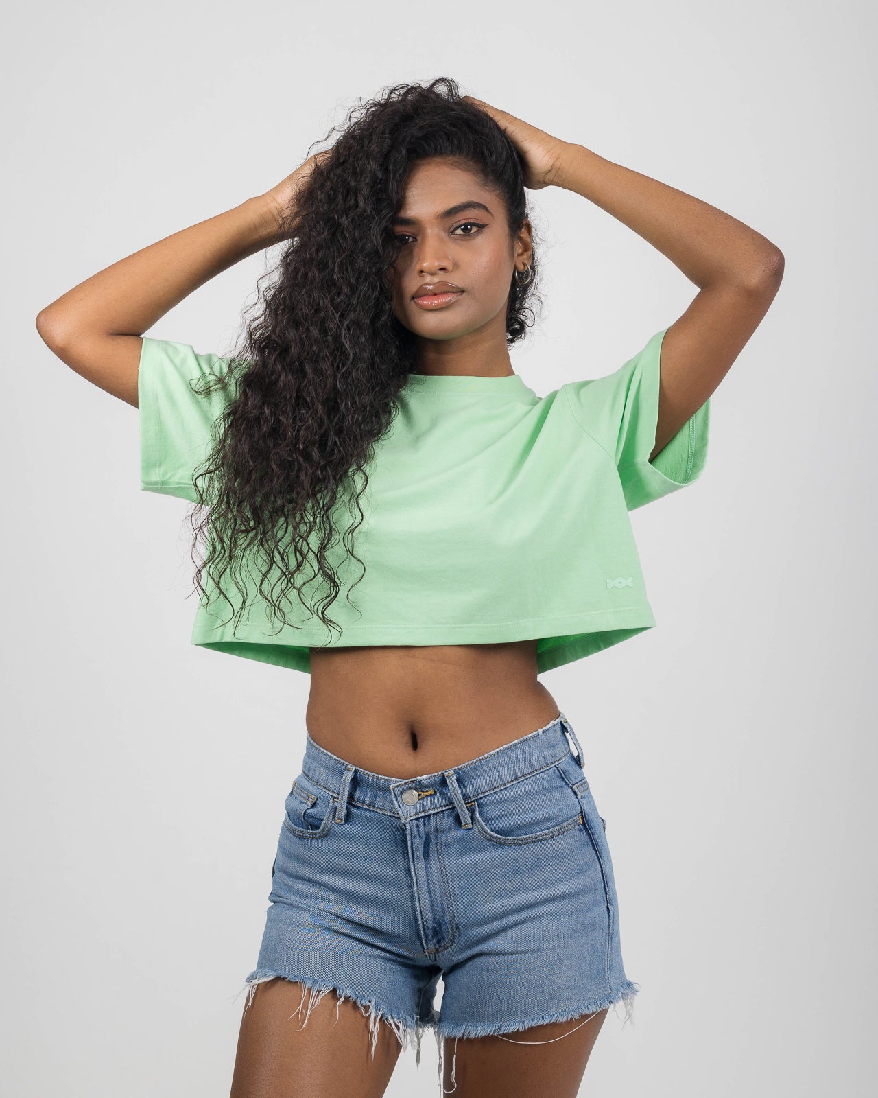 DAIZY CROP SHORT SLEEVE