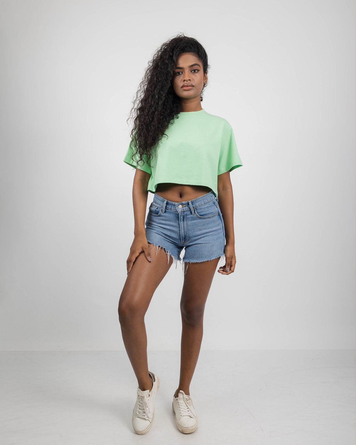 DAIZY CROP SHORT SLEEVE